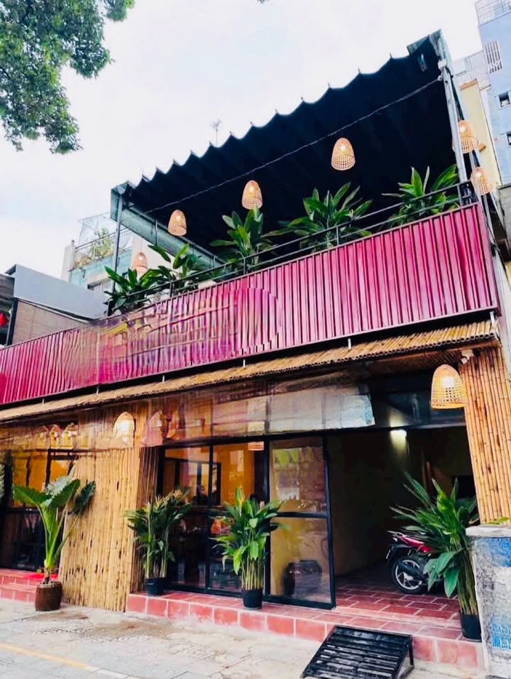 Nhà mặt tiền Nguyễn Tri Phương, Quận 10, 127m² - Kinh doanh sầm uất!