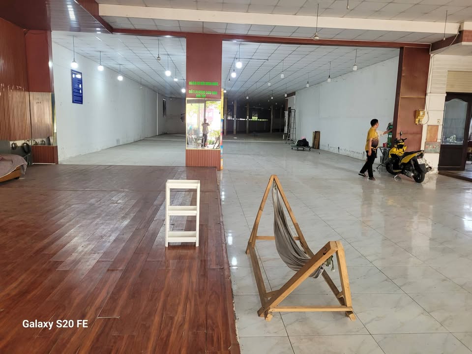 Store cho thuê tại đường Phạm Hùng, Cái Răng 1000m² - Giá chỉ 40 triệu/tháng!