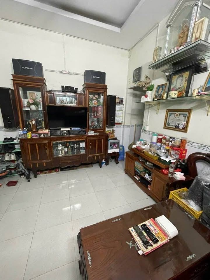 Nhà mặt tiền 65m² Hiệp Bình Chánh giá 5.8 tỷ - Giảm ngay 700 triệu!