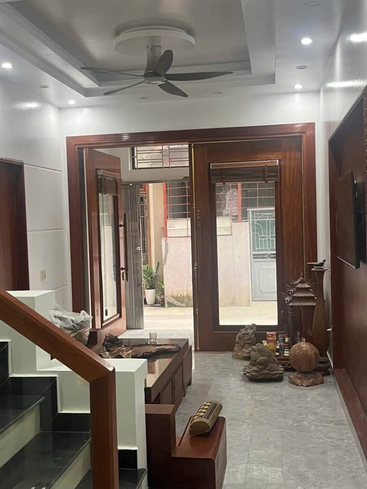 Nhà 4 tầng tại ngõ phố Tự Đông, Hải Dương 55m² giá 3,5 tỷ - Thiết kế hiện đại, tiện ích đầy đủ!