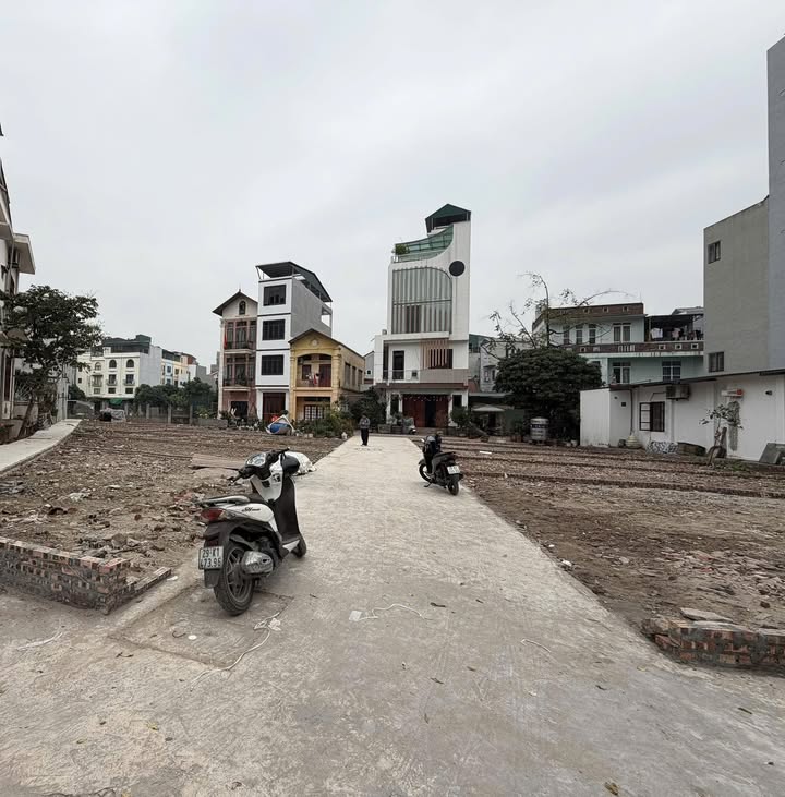 Đất phân lô Ngọc Thụy Long Biên 50m² giá 170-180 triệu - Đầu tư sinh lời ngay!