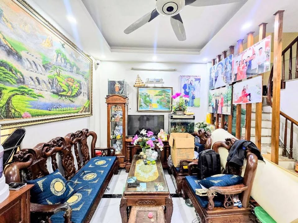 Nhà 5 tầng lô góc tại Ngũ Nhạc, Ba Đình, 30m² giá 6.7 tỷ - Sổ đỏ chính chủ