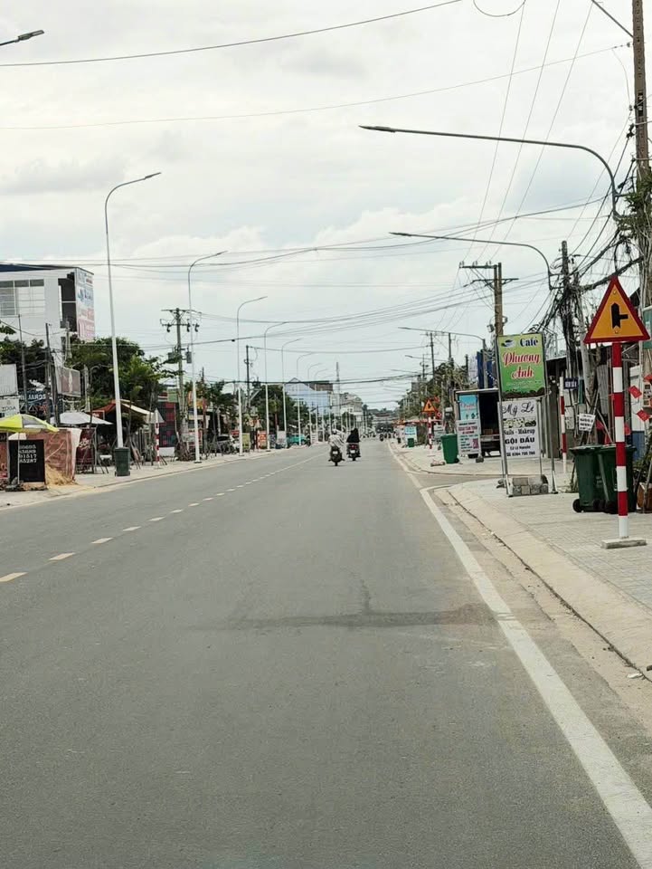 Đất thổ cư mặt tiền Nguyễn Văn Rốp 350m² giá 8 tỷ - Đầu tư sinh lời ngay!