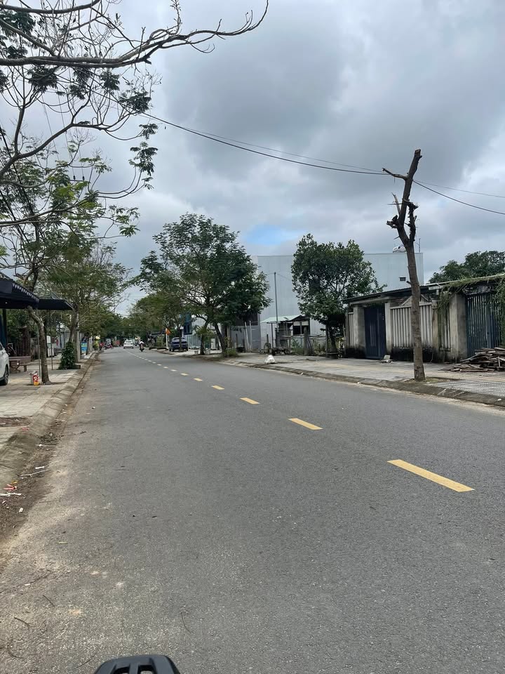 Lô đất mặt tiền Lưu Quang Vũ, Hòa Quý 192m² - Đầu tư sinh lời ngay trung tâm Làng Đại Học Đà Nẵng!