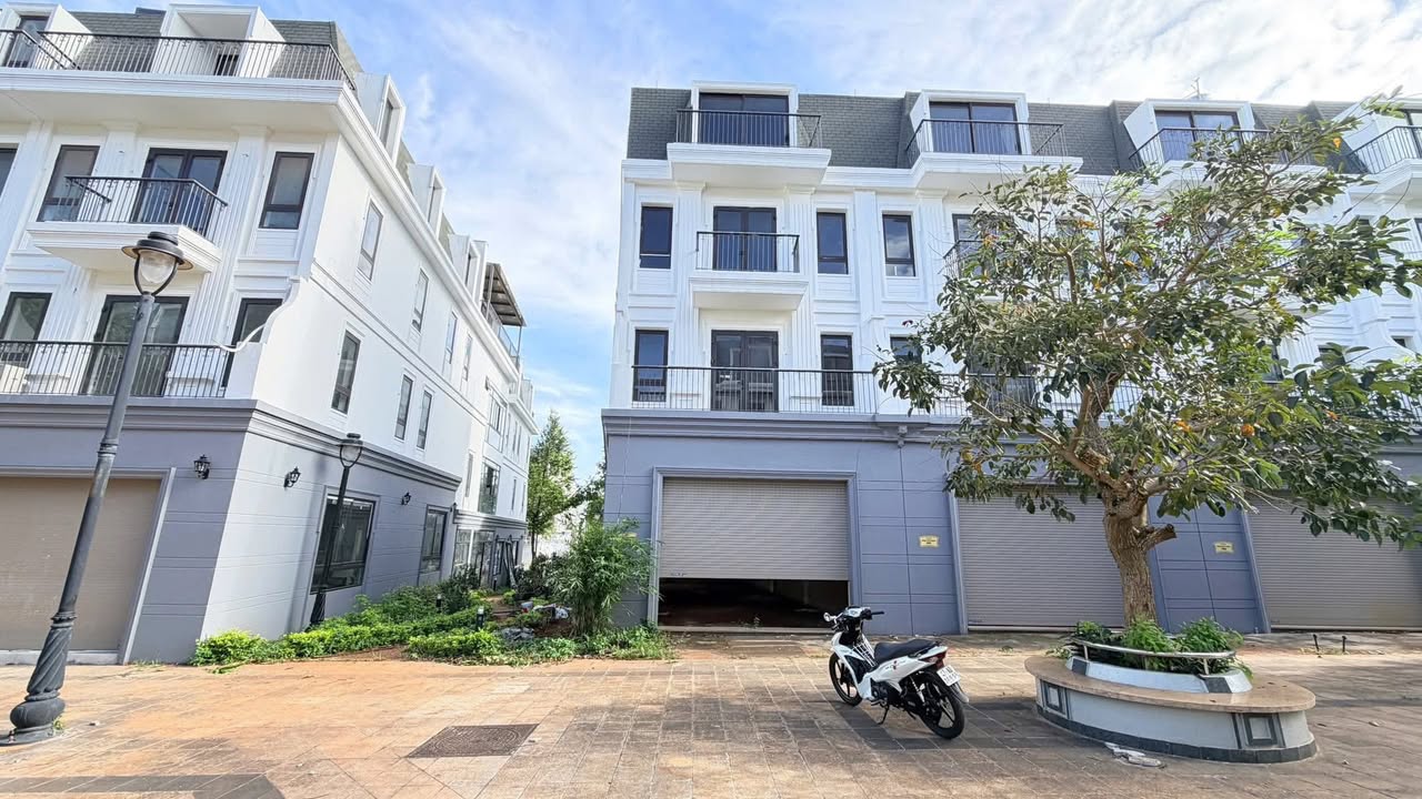 Nhà 4 tầng mặt tiền Ánh Sáng EcoCity 96m² giá 6.85 tỷ - Thiết kế thoáng mát, vị trí đắc địa!