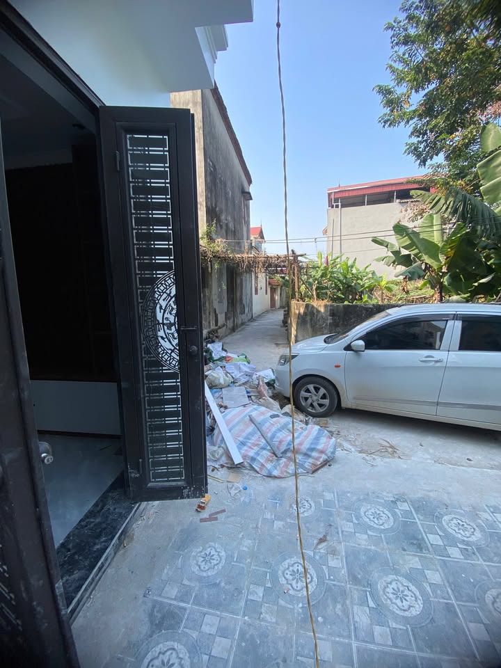 Nhà 3 tầng Liêu Xá, Yên Mỹ 42m² giá 2.45 tỷ - Nội thất mới, sẵn ở ngay!