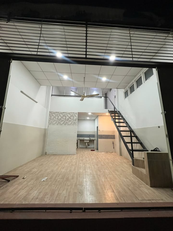 Nhà cho thuê hxh Ung Văn Khiêm, Bình Thạnh 37m² giá 11 triệu - Sẵn sàng vào ở!