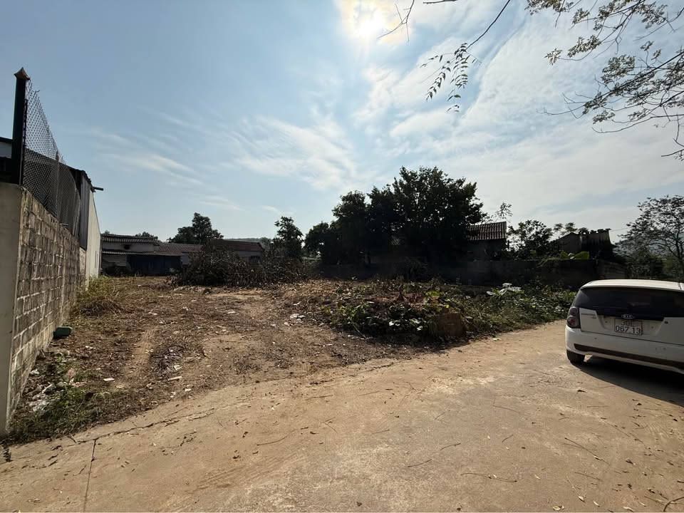 Đất nền Thái Nguyên 100m² giá 1.1 tỷ - Sổ đỏ chính chủ, mặt tiền đẹp!