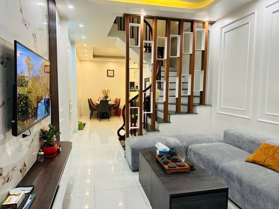 Nhà 4 tầng Kiến Hưng 40m² giá thỏa thuận - Thiết kế hiện đại, nội thất đầy đủ!