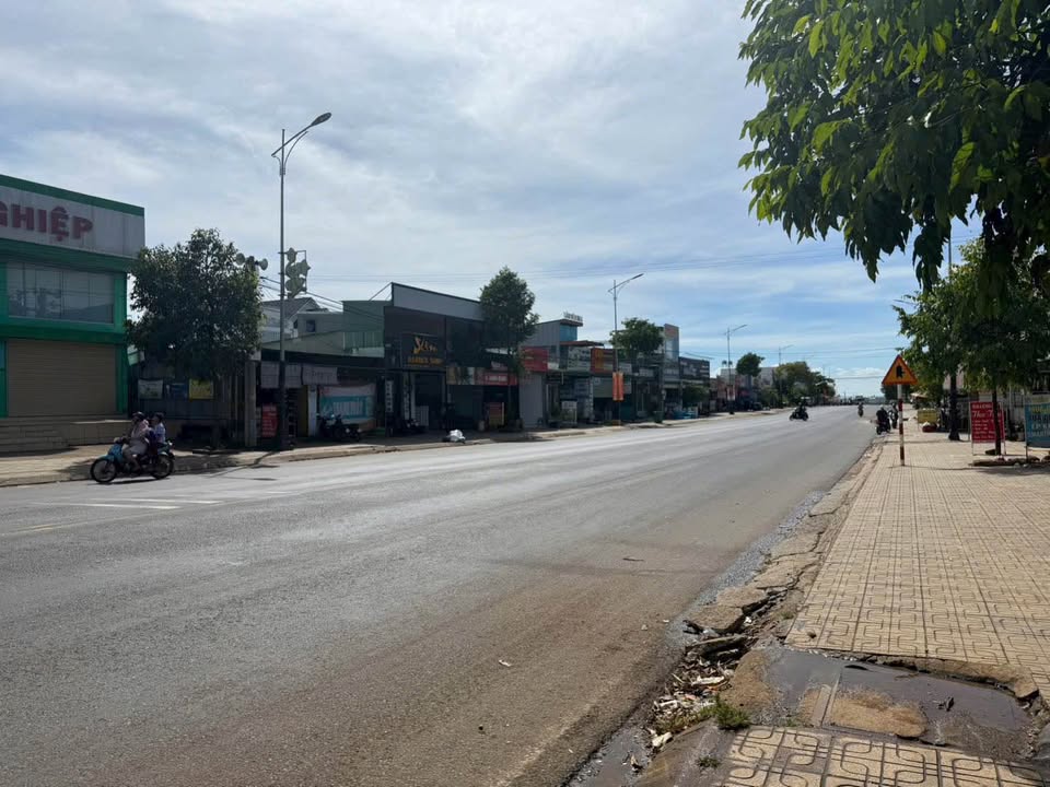 Mặt tiền Quốc lộ 20, xã Hiệp Thạnh, 210m² - Cơ hội đầu tư kinh doanh tuyệt vời!