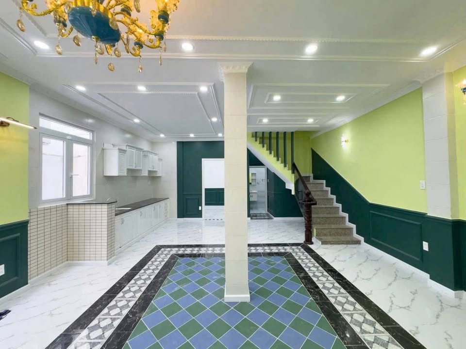 Nhà đẹp 4PN hẻm 233 Nguyễn Văn Cừ 70m² giá 2.69 tỷ - Thiết kế hiện đại, vào ở ngay!