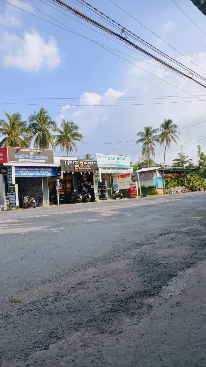 Đất nền Mặt tiền Đường Nguyễn Chí Thanh, 82.8m² giá 1.8 tỷ - Sổ hồng sẵn, kinh doanh thuận lợi!