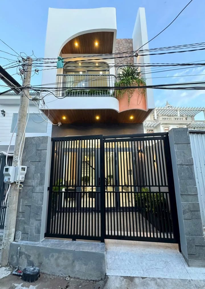 Nhà 1 trệt 1 lầu hẻm 124 Mậu Thân, 58.5m² giá 3.55 tỷ - Kinh doanh sầm uất!