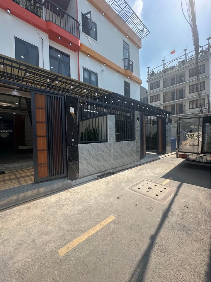 Nhà phố Thạnh Xuân, quận 12, 70m² giá 5.85 tỷ - Full nội thất sang trọng!