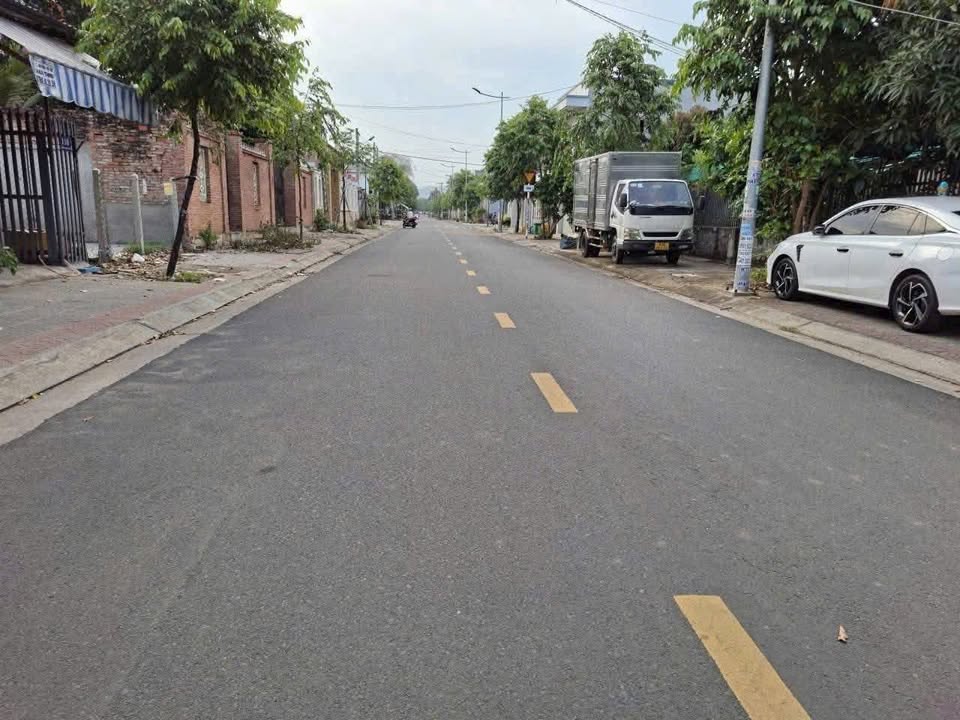 Đất mặt tiền đường Trần Quang Diệu, phường Long Toàn, 113m² giá 2.9 tỷ - Cơ hội đầu tư tuyệt vời!