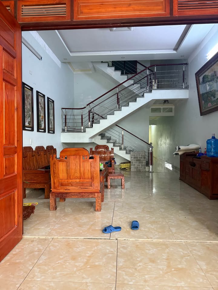 Nhà 2,5 tầng thôn 5 Hải Xuân 98m² giá 2,9 tỷ - Ô tô vào tận nơi!