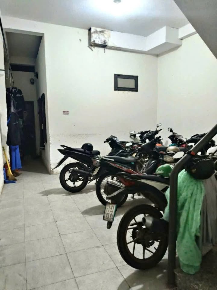 Dãy trọ 3 tầng 15 phòng Phó Đức Chính 113m² giá 8 tỷ - Đầu tư sinh lời ngay!