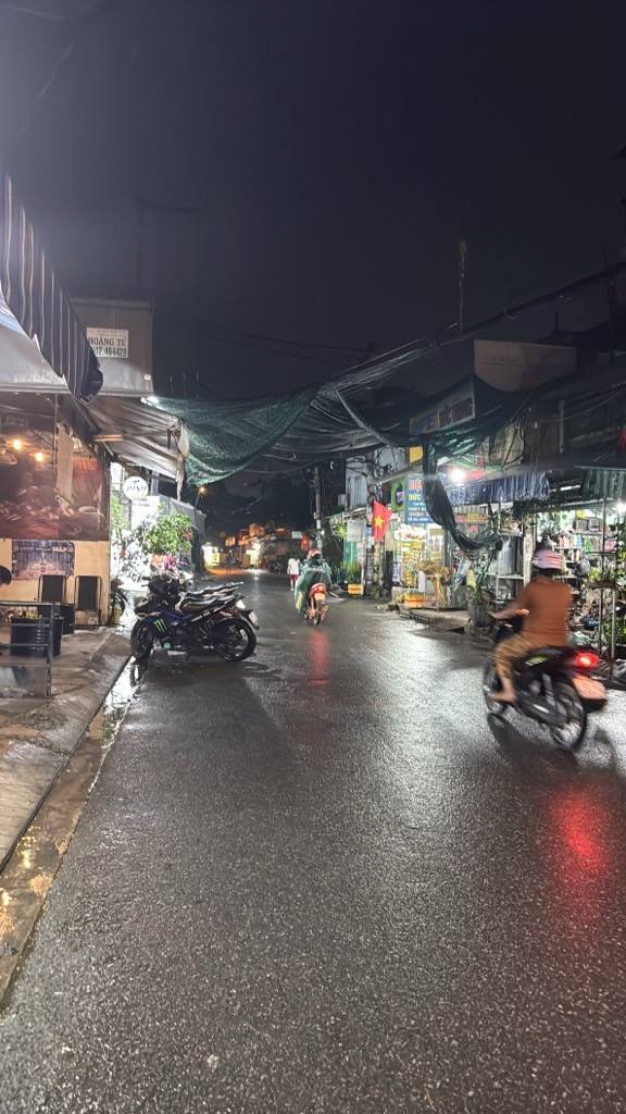 Nhà C4 hẻm kinh doanh 12m đường Chế Lan Viên quận Tân Phú 75m² giá 9 tỷ - Vị trí đắc địa thuận tiện kinh doanh!