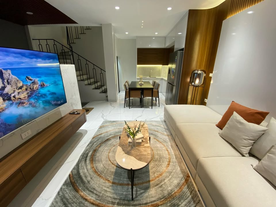 Nhà đẹp Xuân Đỉnh 55m² giá thỏa thuận - Mở cửa là công viên!