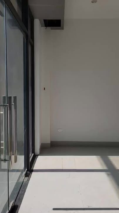 Shophouse 5 tầng Vinhomes Golden Avenue Móng Cái giá 16 triệu - Kinh doanh ngay!