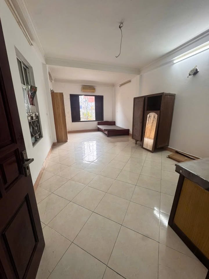 Nhà cho thuê Kim Giang 35m² giá 2.6 triệu - Full nội thất, thoáng mát!