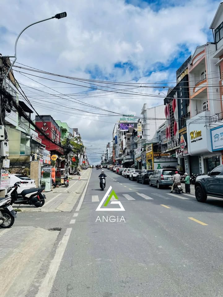 Nhà mặt tiền Hai Bà Trưng, Đà Lạt 98m² giá 21 tỷ - Đầu tư sinh lời ngay!