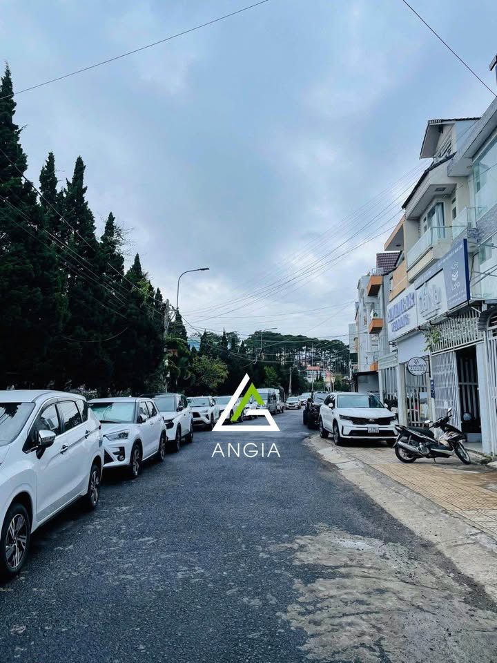 Đất tặng nhà 2 mặt tiền kinh doanh đường Hoàng Diệu, Đà Lạt 106m² giá 7 tỷ - Cơ hội đầu tư sinh lời!