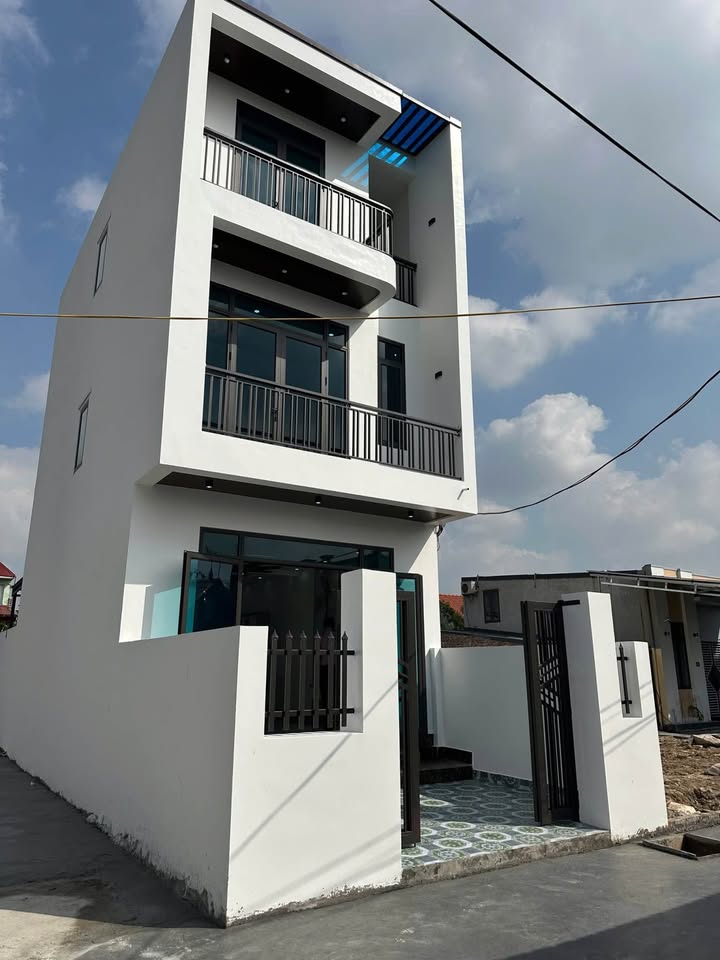 Nhà 3 tầng đẹp Lê Thiện, An Dương 83m² giá 2.55 tỷ - Ô tô đỗ cửa