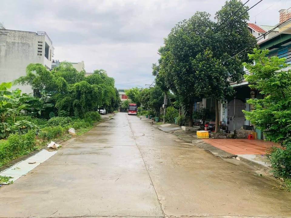 Đất phân lô Bích Đào, Hoa Lư 94,5m² giá 3 tỷ - Vị trí trung tâm thuận tiện!