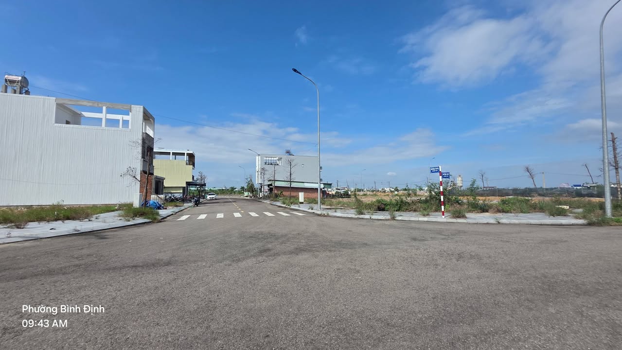 Đất nền Nguyễn Văn Linh 92.5m² giá 1.5 tỷ - Vị trí trung tâm thuận lợi!