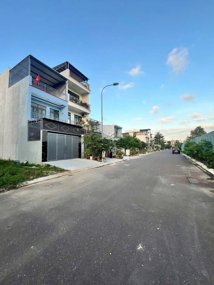 Đất tái định cư Mỹ Gia Nha Trang 100m² giá 6.55 tỷ - Hướng Đông Nam, xây dựng tự do!