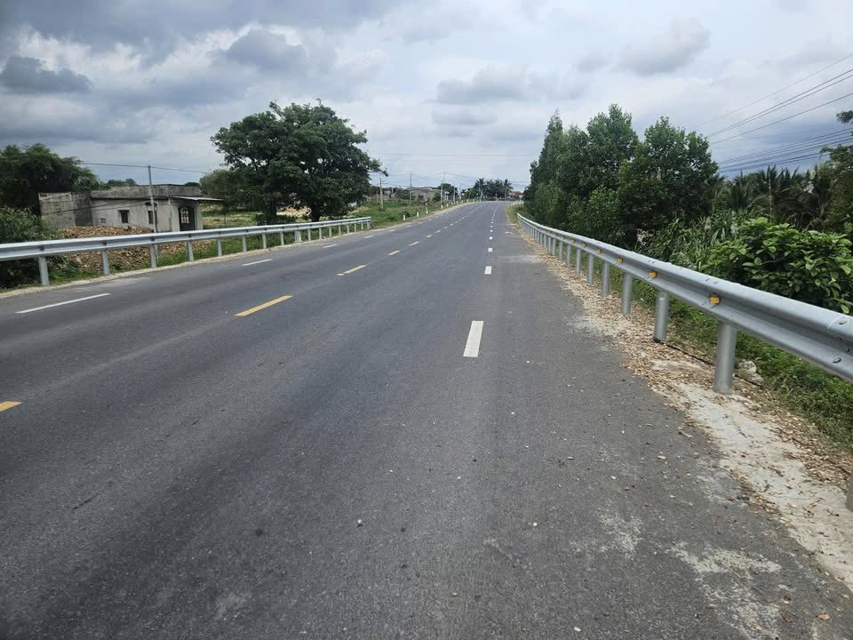 Đất nền mặt tiền Quốc lộ 26, Ninh Hòa 9.535m² giá 8 tỷ - Pháp lý rõ ràng, thuận tiện kinh doanh!