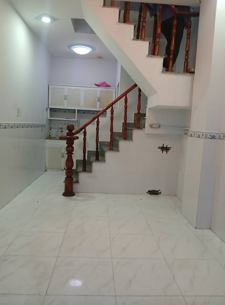 Nhà phố Thạnh Lộc 51, Quận 12, 22m² giá 1.1 tỷ - Sổ đỏ chính chủ, thương lượng!