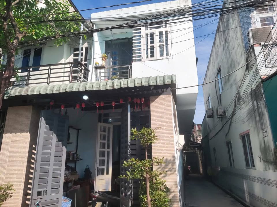 Nhà phố Thới Tam Thôn, Hóc Môn 52m² giá 2 tỷ - Đậu xe hơi ngay cửa!