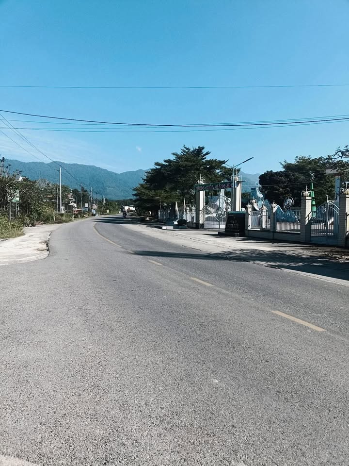 Đất nền xã Nghị Đức, Tánh Linh, 300m² giá 830 triệu - Sổ hồng riêng chính chủ