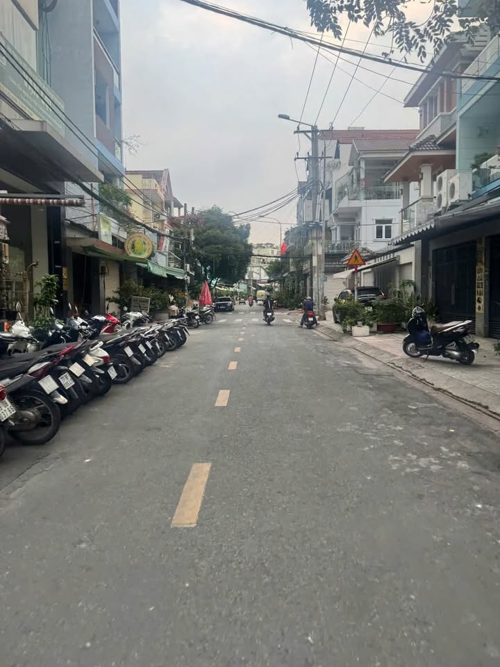 FrontHouse đường Lê Lư, Tân Phú 28m² giá 3 tỷ - Nhà thích hợp đầu tư sinh lời!