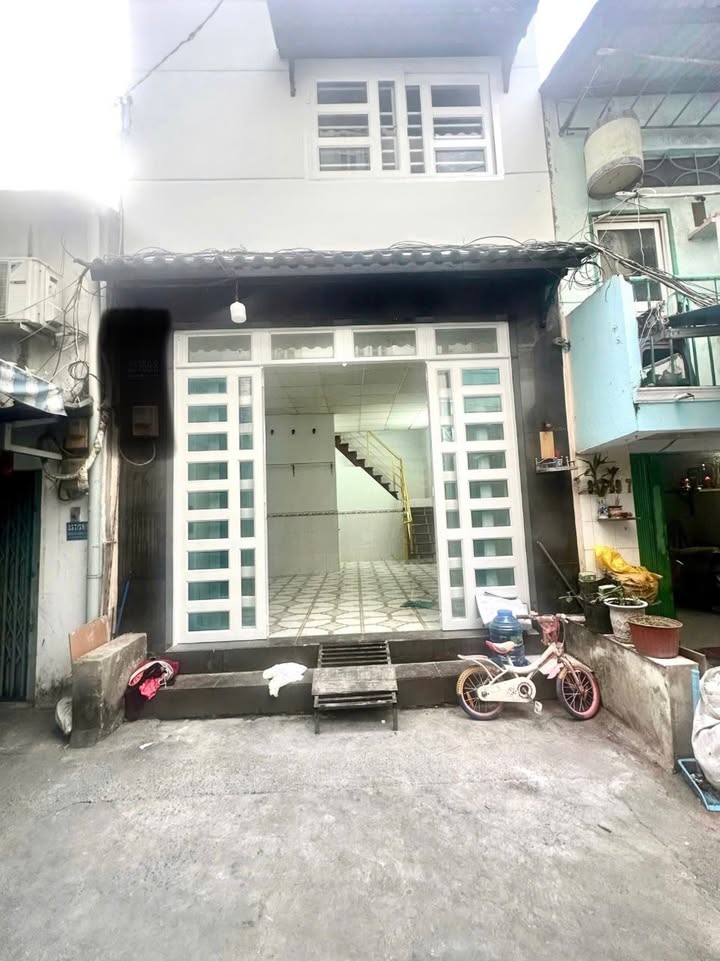 Nhà 2 tầng Hậu Giang, Quận 6, 36m² giá 4.039 tỷ - Sẵn sàng vào ở!