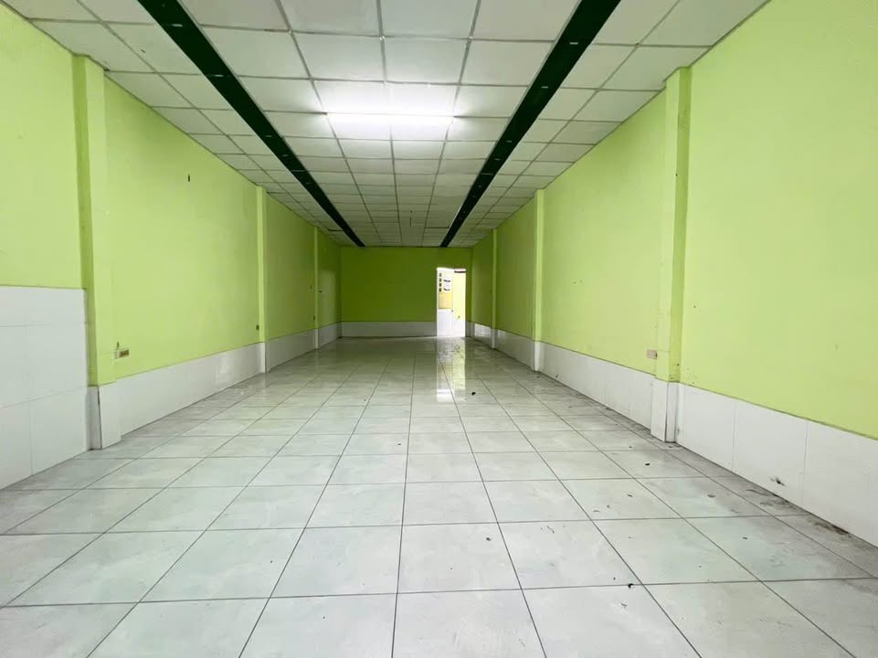 Nhà mặt tiền Cách Mạng Tháng 8, Cần Thơ 90m² chỉ 10 triệu - Kinh doanh lý tưởng!