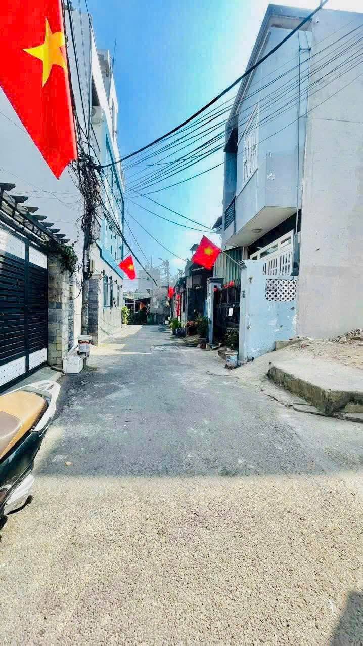 Lô đất Linh Xuân Thủ Đức 55m² giá 3.9 tỷ - Mặt tiền hẻm rộng rãi!