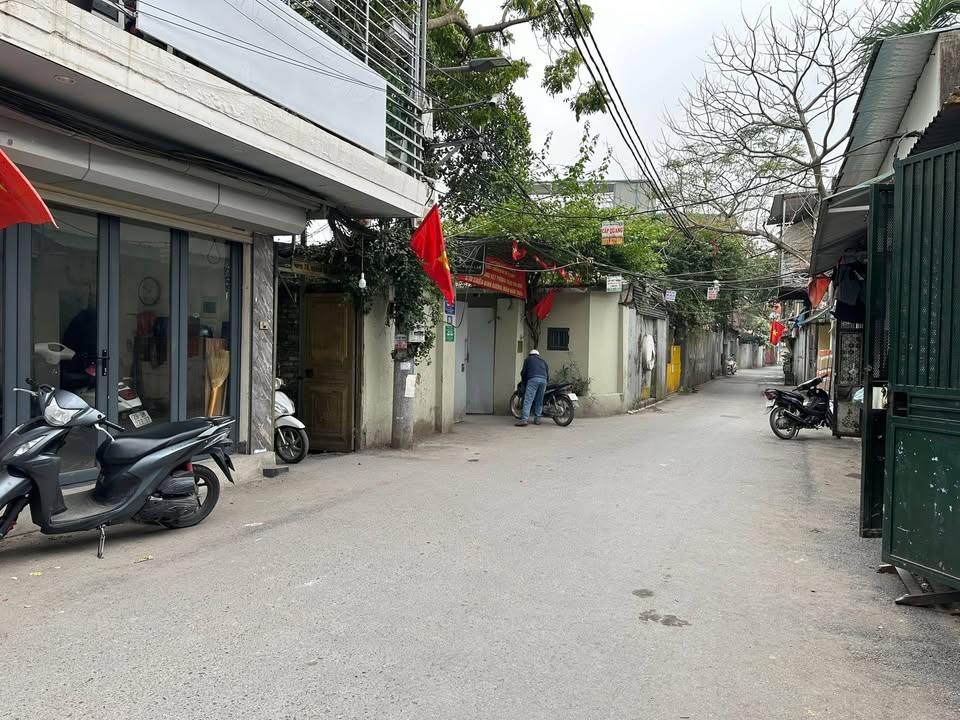 Nhà riêng An Dương, Ba Đình 101m² giá 6.85 tỷ - Vị trí đắc địa, tiện ích đầy đủ!