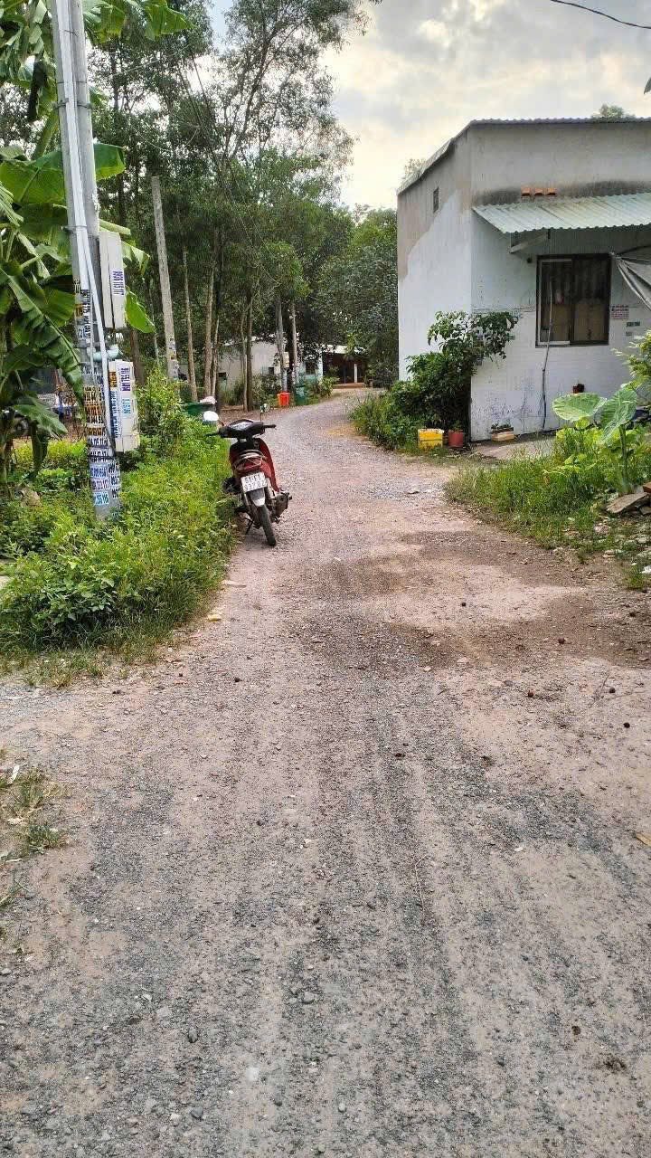 Bán lô đất Uyên Hưng, Tân Uyên 120m² giá 1.2 tỷ - Cơ hội đầu tư tuyệt vời!