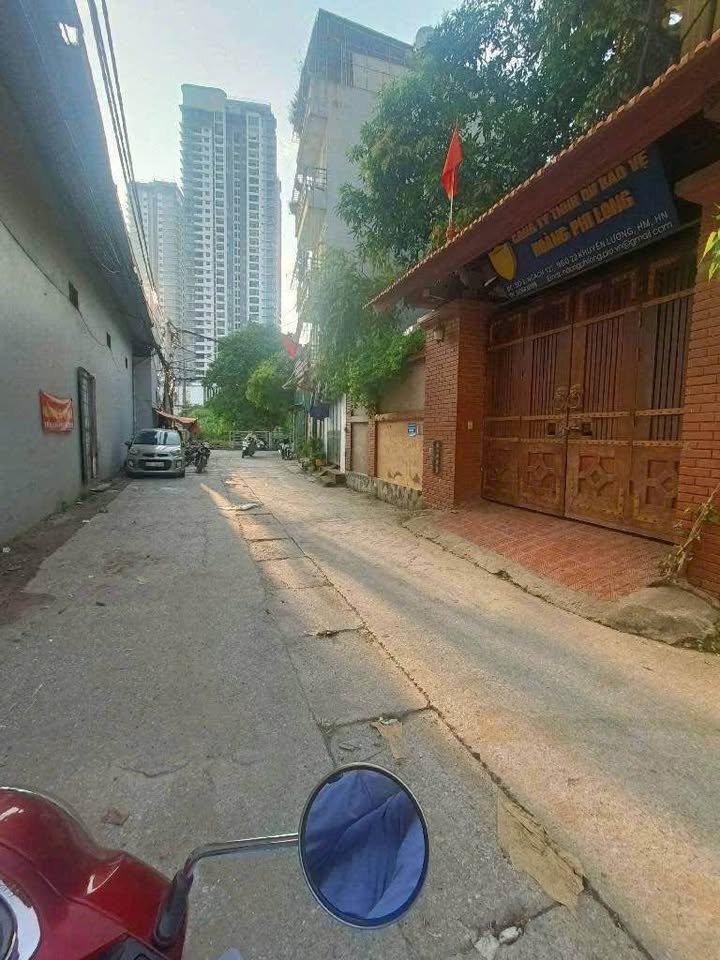 Đất nền Trần Phú, Hoàng Mai 40m² giá 5.1 tỷ - Sổ đỏ chính chủ, ô tô đỗ gần!