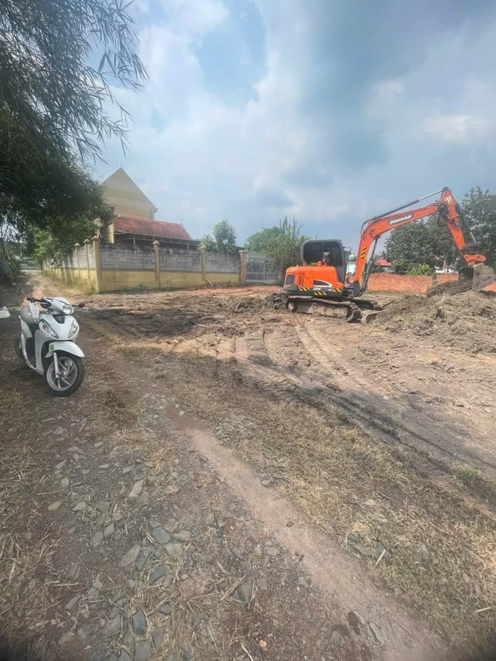 Đất thổ cư 100m² tại Chánh Phú Hòa, Bến Cát - Giá chỉ 1 tỷ VND, cơ hội vàng cho công nhân!