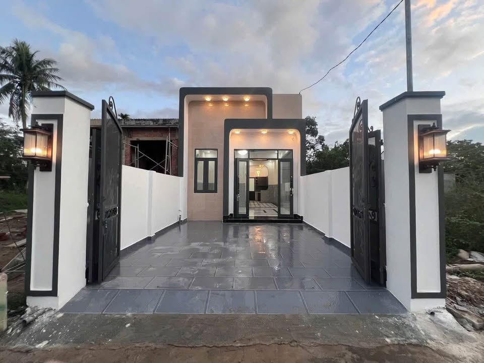 Nhà mới 108m² tại đường Cầu Mương Quan, Diên Phú - Giá chỉ 1.56 tỷ, sổ đỏ riêng!