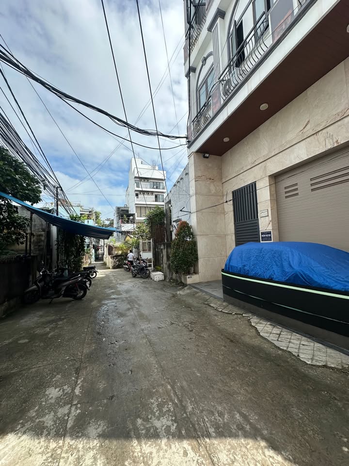 Căn hộ 3 tầng Phó Đức Chính, 113m² giá 9.2 tỷ - Doanh thu 32 triệu/tháng!