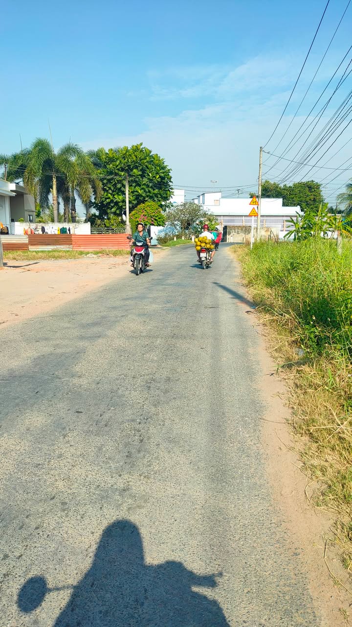 Đất thổ cư mặt tiền đường Nguyễn Thị Chữ, Bình Tâm, Tân An - Giá 1.55 tỷ, kinh doanh thuận lợi!