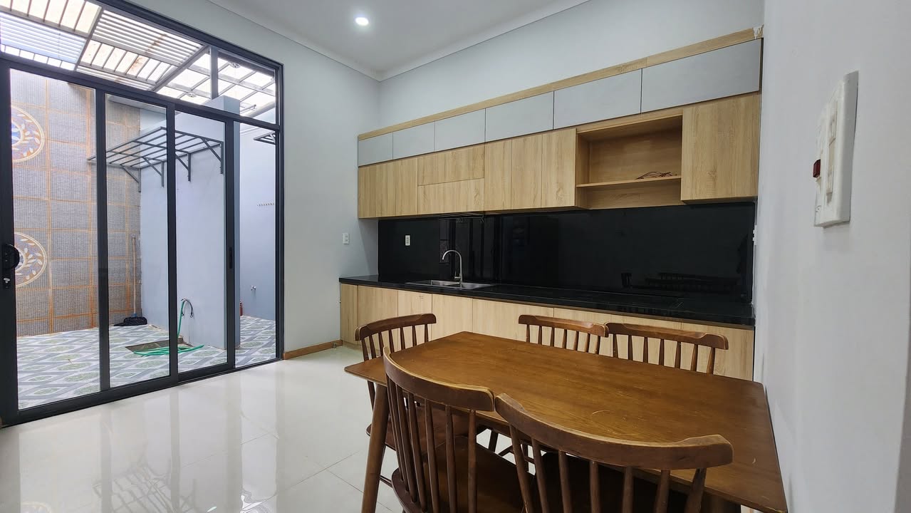 Nhà phố Hẻm 107 Mai Hắc Đế, Buôn Ma Thuột 149m² giá 3.65 tỷ - Chính chủ bán gấp!