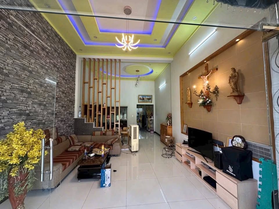 Nhà đẹp Trảng Bom, Đồng Nai 150m² giá 2 tỷ - Sẵn sàng vào ở ngay!