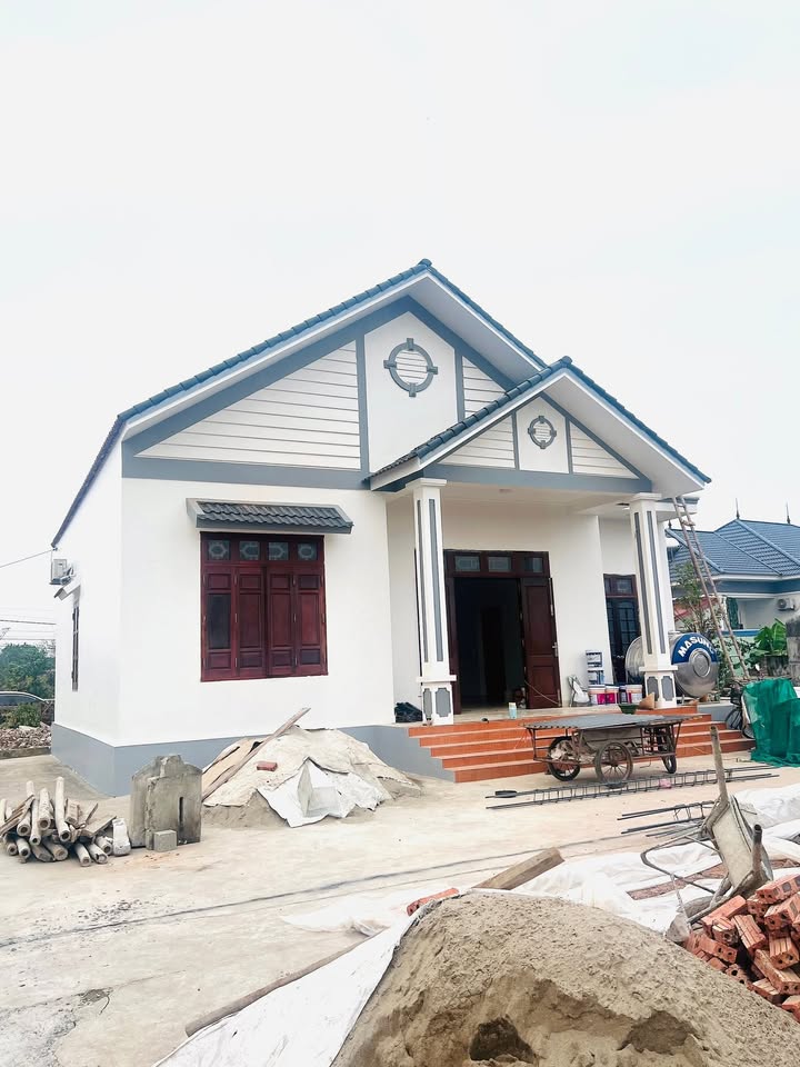 Nhà mới mái Thái Nghĩa Phú 180m² giá 1.9 tỷ - Chính chủ bán gấp!