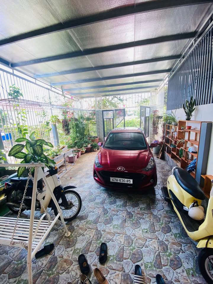 Nhà nguyên căn cho thuê tại Nơ Trang Gư, Buôn Ma Thuột 125m² - Vị trí đẹp, giá chỉ 5 triệu/tháng!